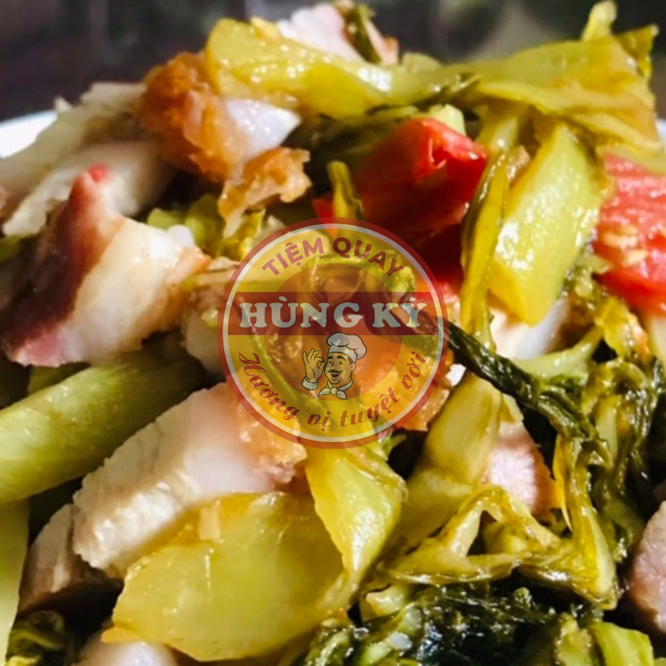 Các món ăn phổ biến từ heo quay kết hợp với rau củ quả