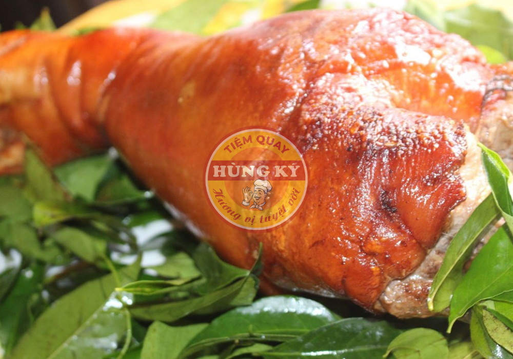 Cách Làm Chân Giò Heo Quay Ngon Giòn Rụm Hấp Dẫn