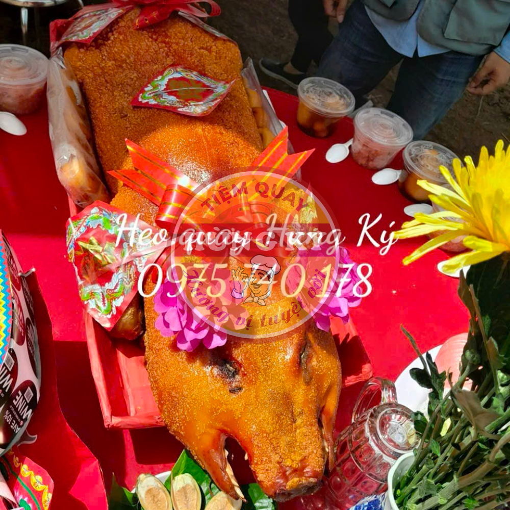 Dịch vụ và ưu đãi đặc biệt khi đặt hàng tại Heo Quay Hùng Ký