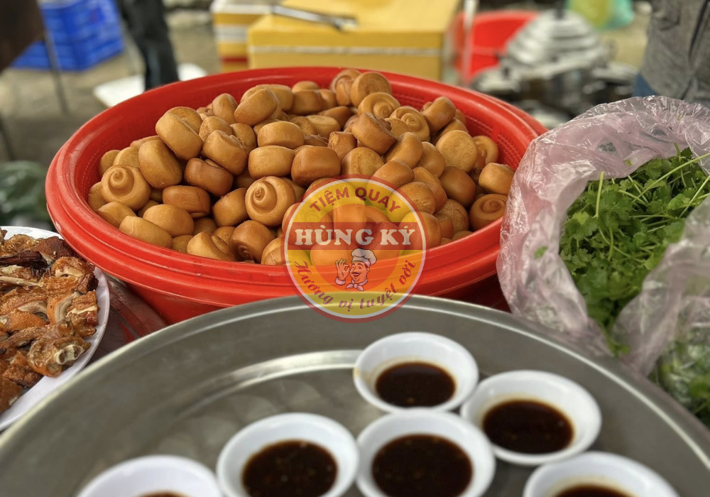 Lợi ích khi lựa chọn dịch vụ heo quay chuyên nghiệp tại Hùng Ký