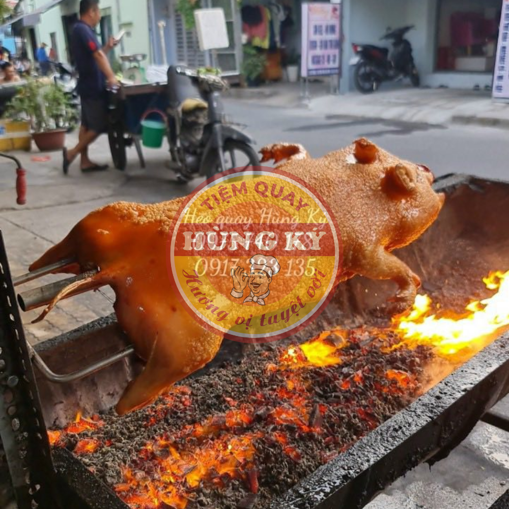 Ý nghĩa của Heo Quay Trong Lễ Tất Niên Quận Bình Tân - Biểu Tượng Của Sự Thịnh Vượng Và Gắn Kết Gia Đình